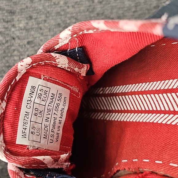Keds Blue and Red Star-Patterned Size 8.5 - Picture 7 of 7